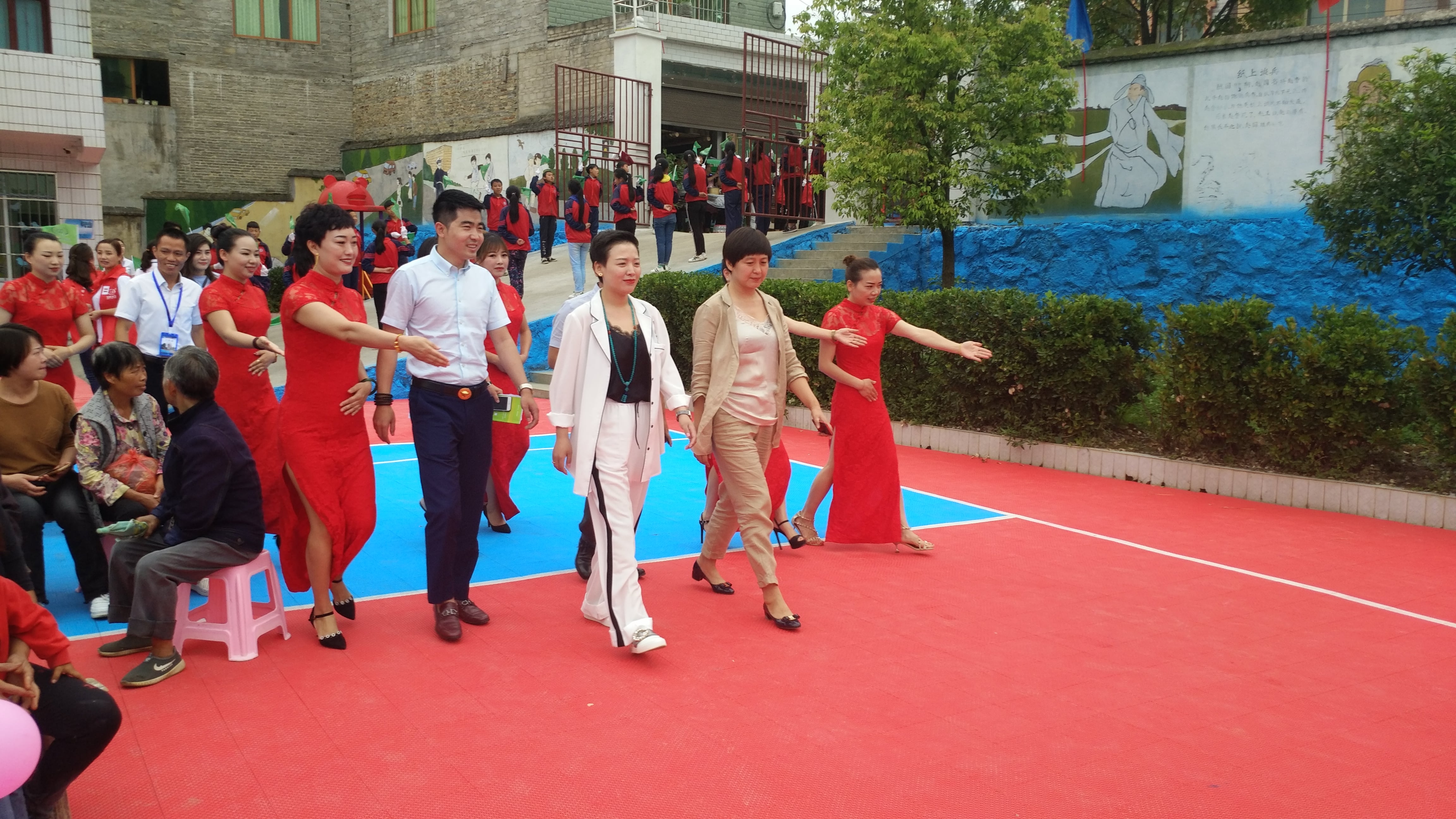 第148所 固阳县新世纪开云线上登录吴彩勤小学